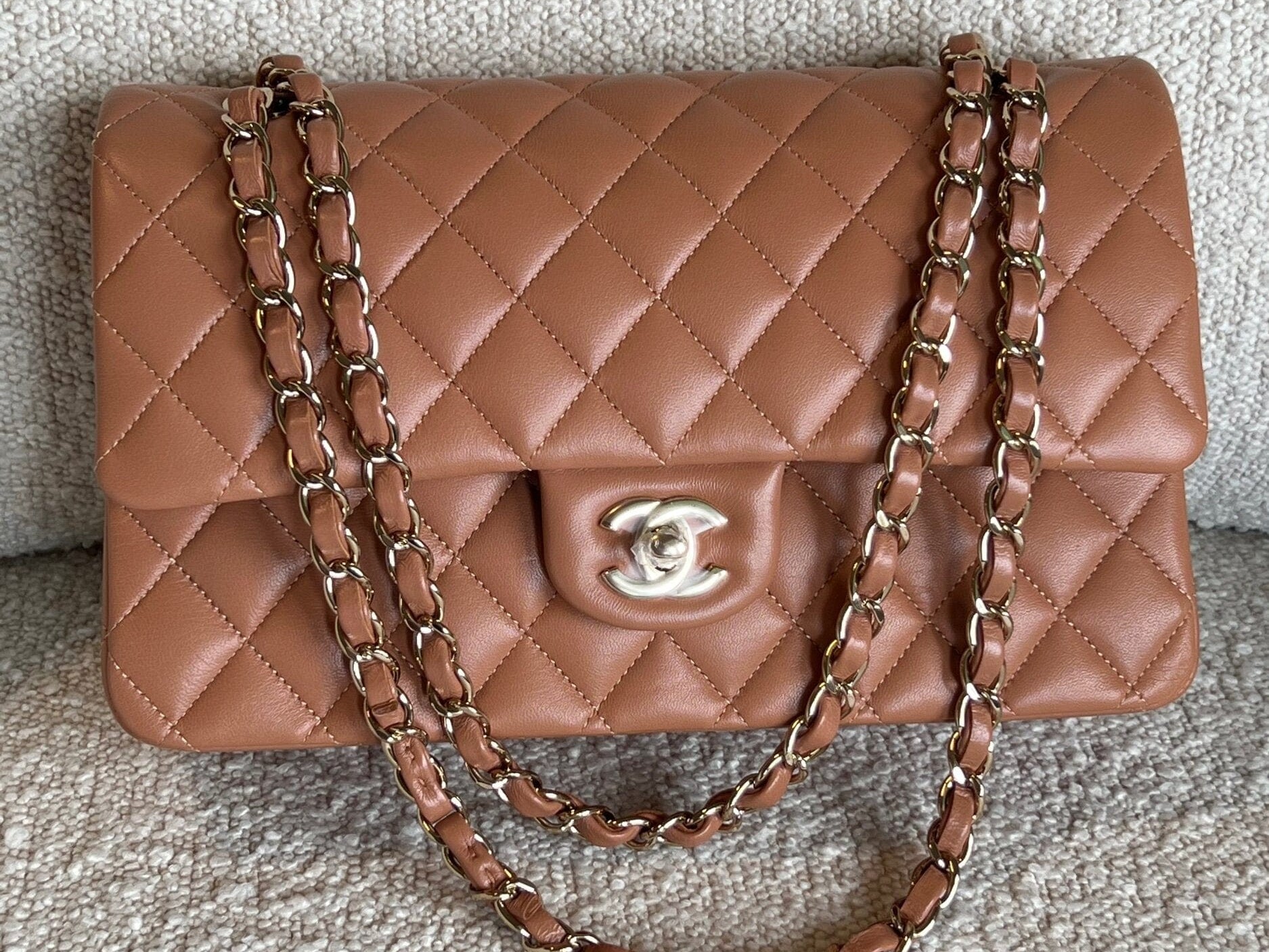 CHANEL Handbag Chanel Caramel Lambskin Quilted Classic Flap Medium LGHW -Knockoff
