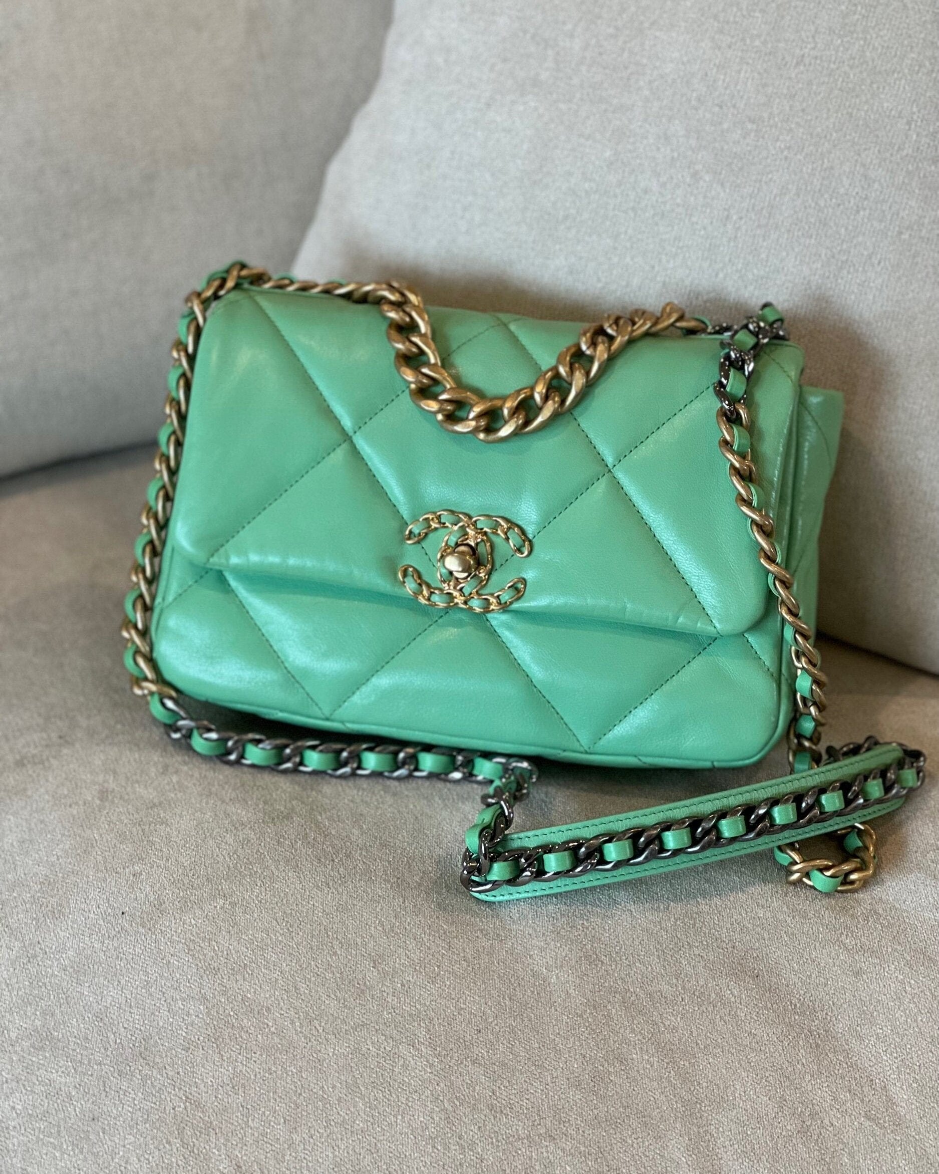 CHANEL Handbag Chanel Green Goatskin Quilted Small 19 Flap MHW -Knockoff
