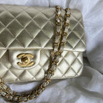 CHANEL Handbag Chanel Metallic Gold Lambskin Quilted Classic Flap Medium AGHW -Knockoff
