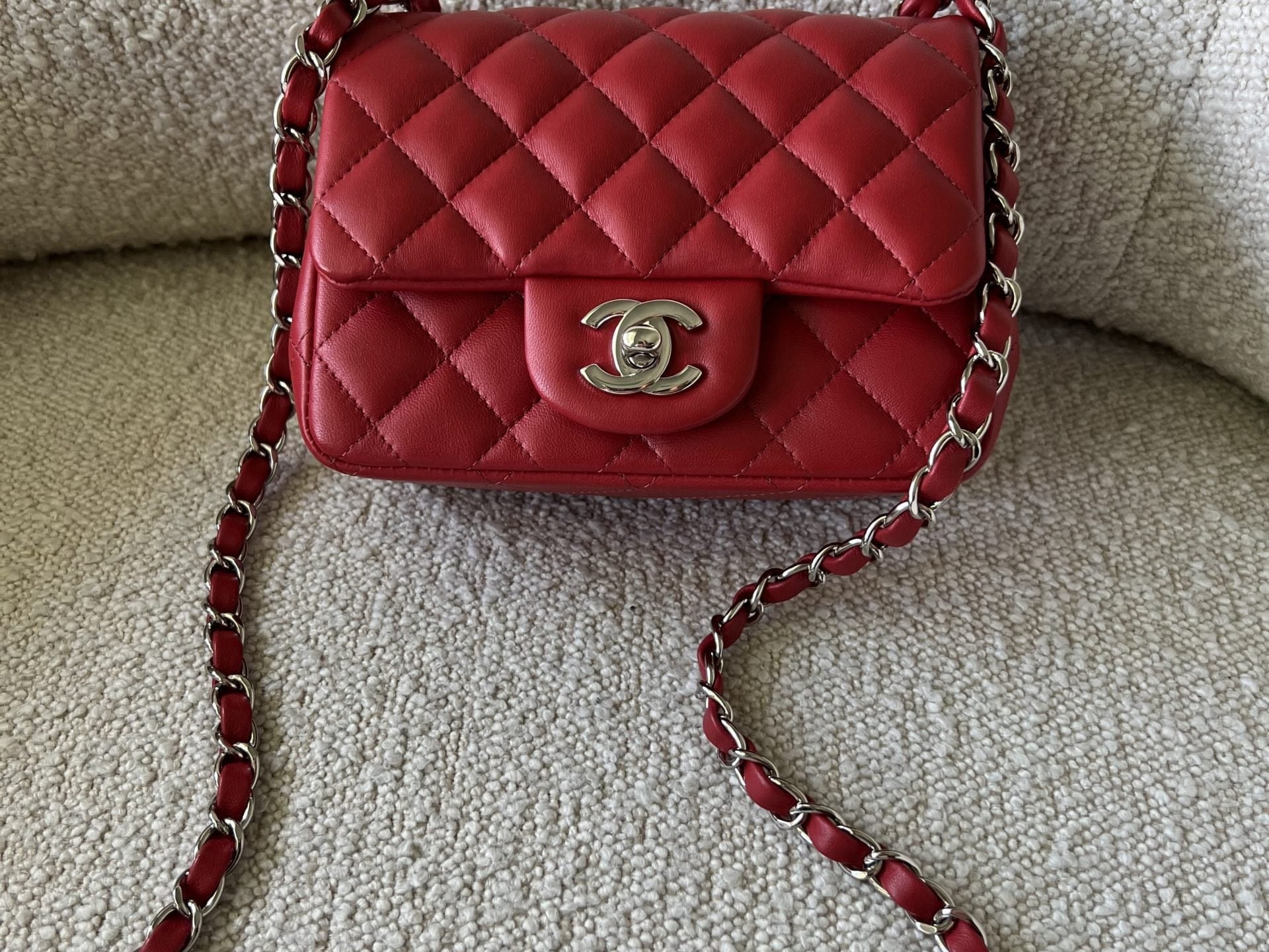 CHANEL Handbag Chanel Red Mini Square Lambskin Quilted Flap SHW -Knockoff
