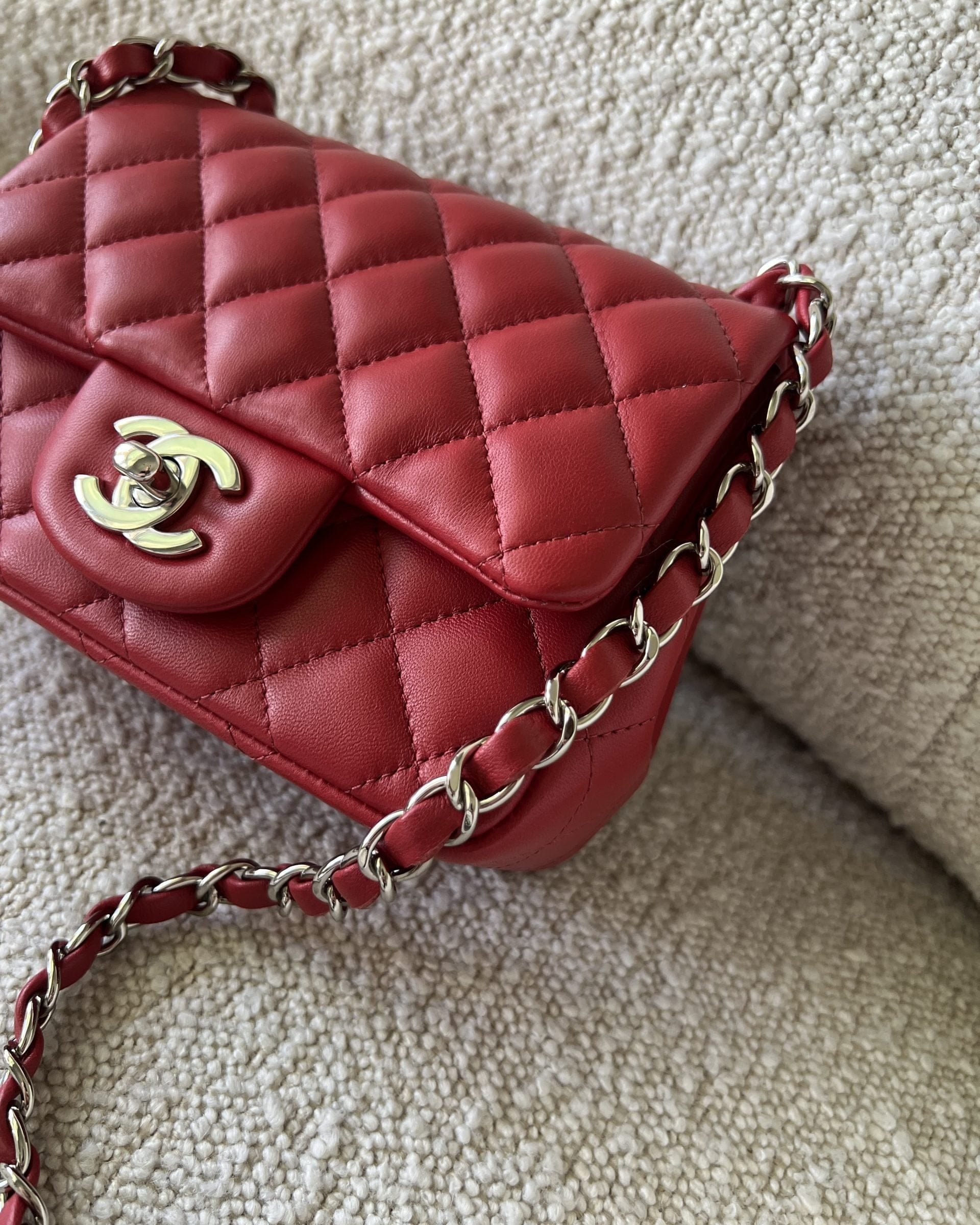 CHANEL Handbag Chanel Red Mini Square Lambskin Quilted Flap SHW -Knockoff
