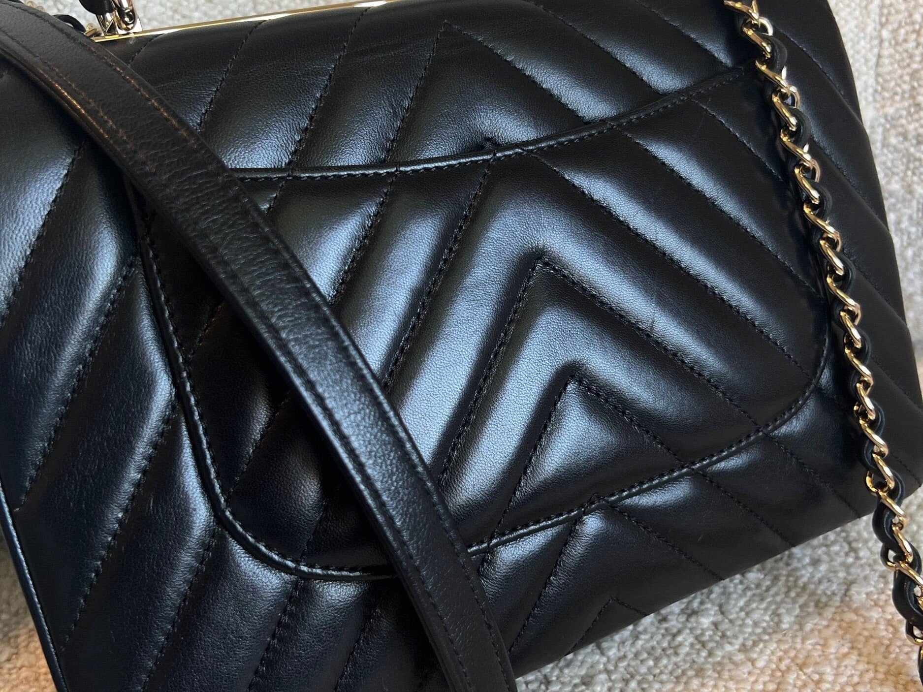 CHANEL Handbag Chanel Small Black Lambskin Chevron Trendy CC LGHW -Knockoff
