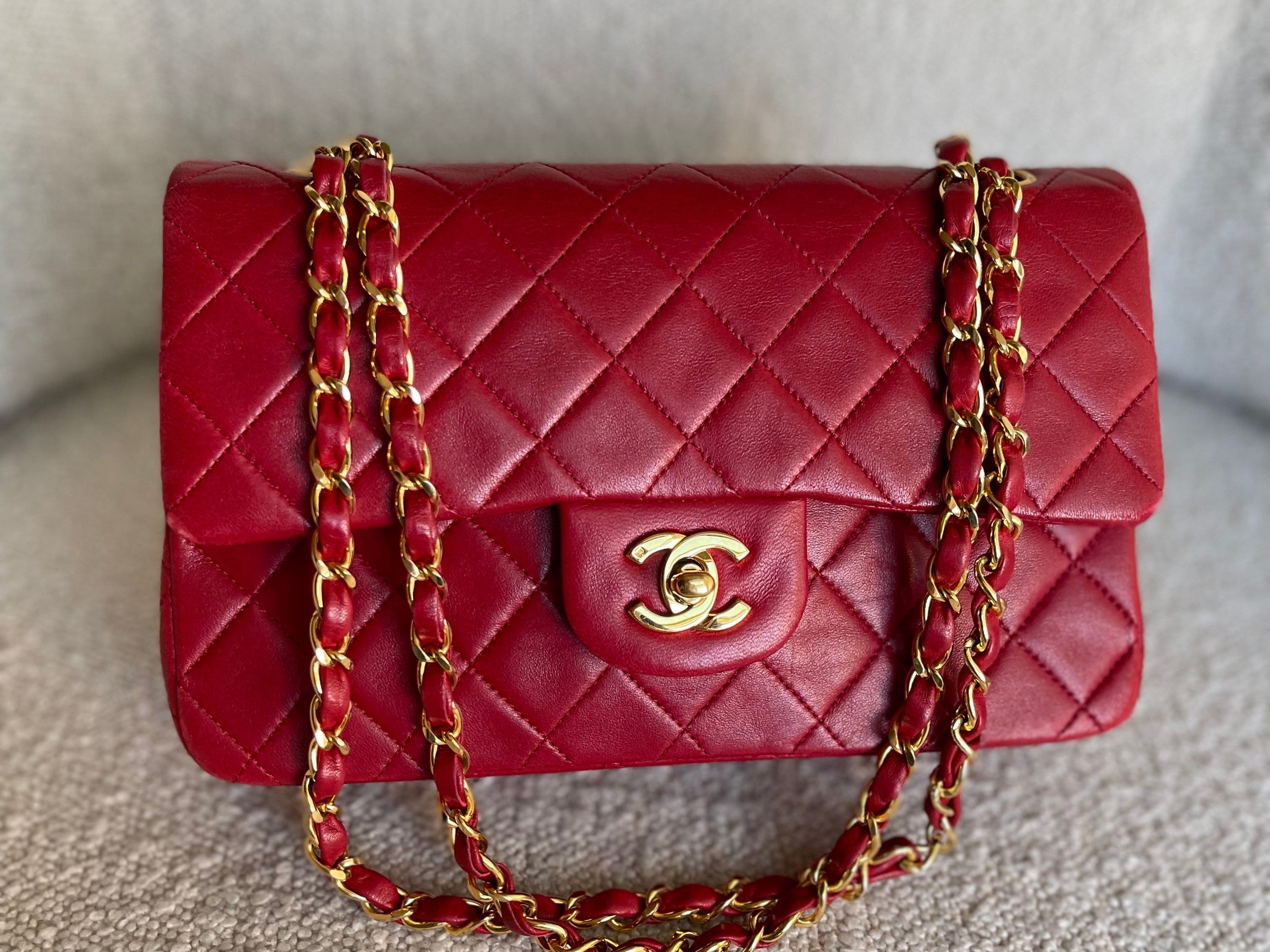 CHANEL Handbag Chanel Small Vintage Red Lambskin Quilted Classic Flap GHW -Knockoff
