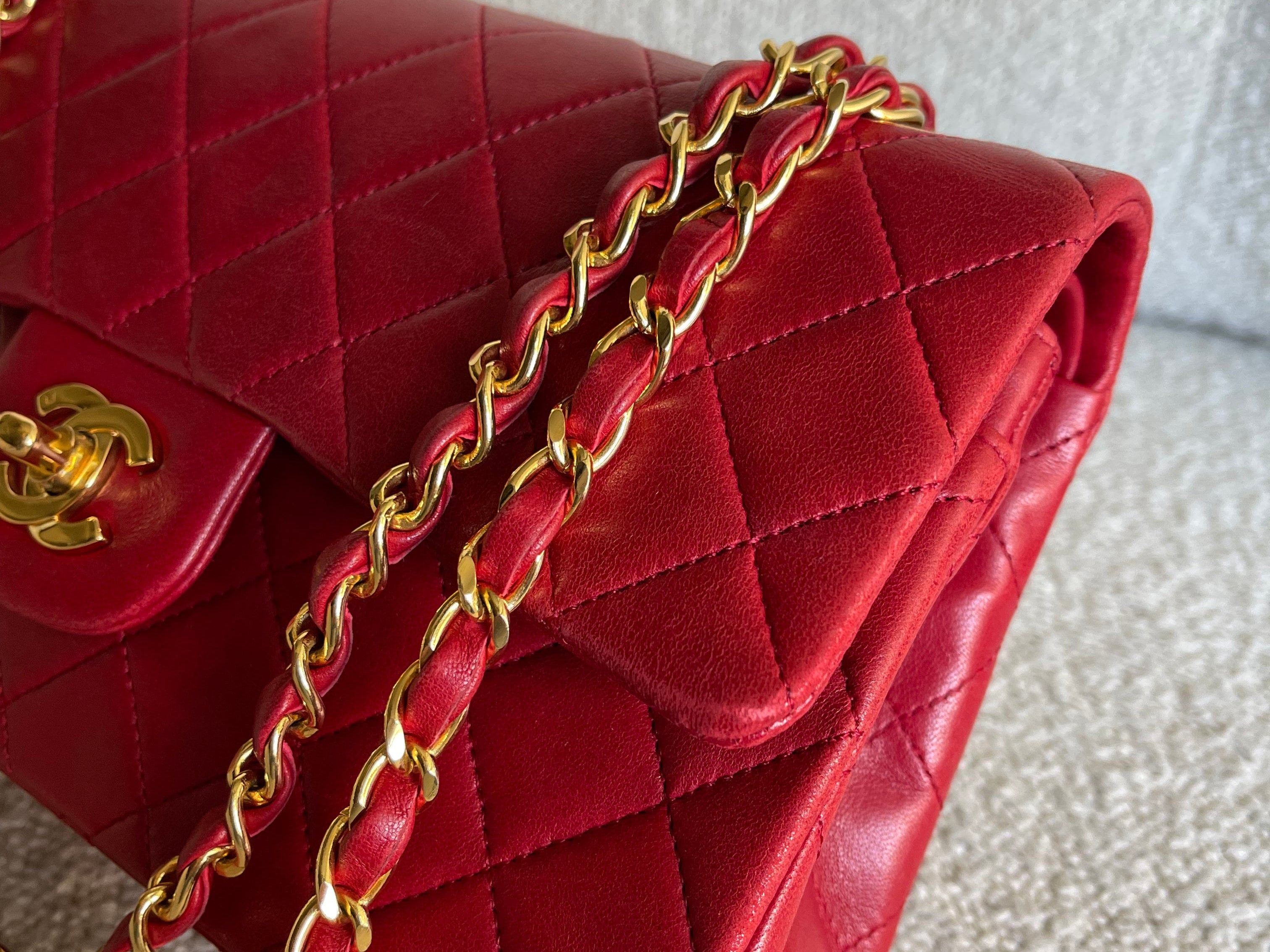 CHANEL Handbag Chanel Small Vintage Red Lambskin Quilted Classic Flap GHW -Knockoff
