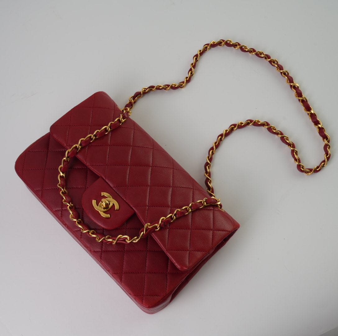 CHANEL Handbag Chanel Small Vintage Red Lambskin Quilted Classic Flap GHW -Knockoff
