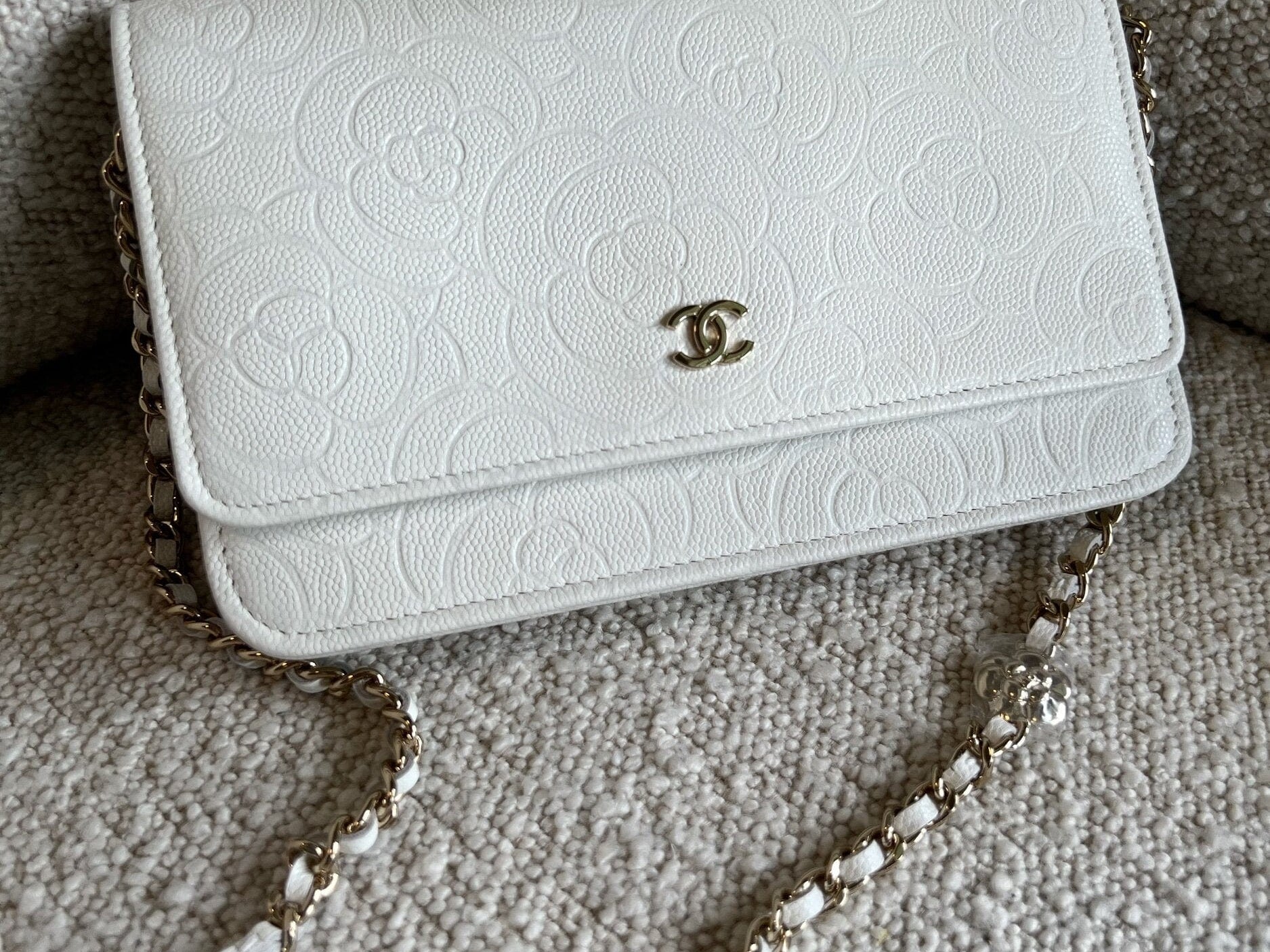 CHANEL Handbag Chanel White Caviar Quilted Camellia Wallet on Chain LGHW (WOC) -Knockoff
