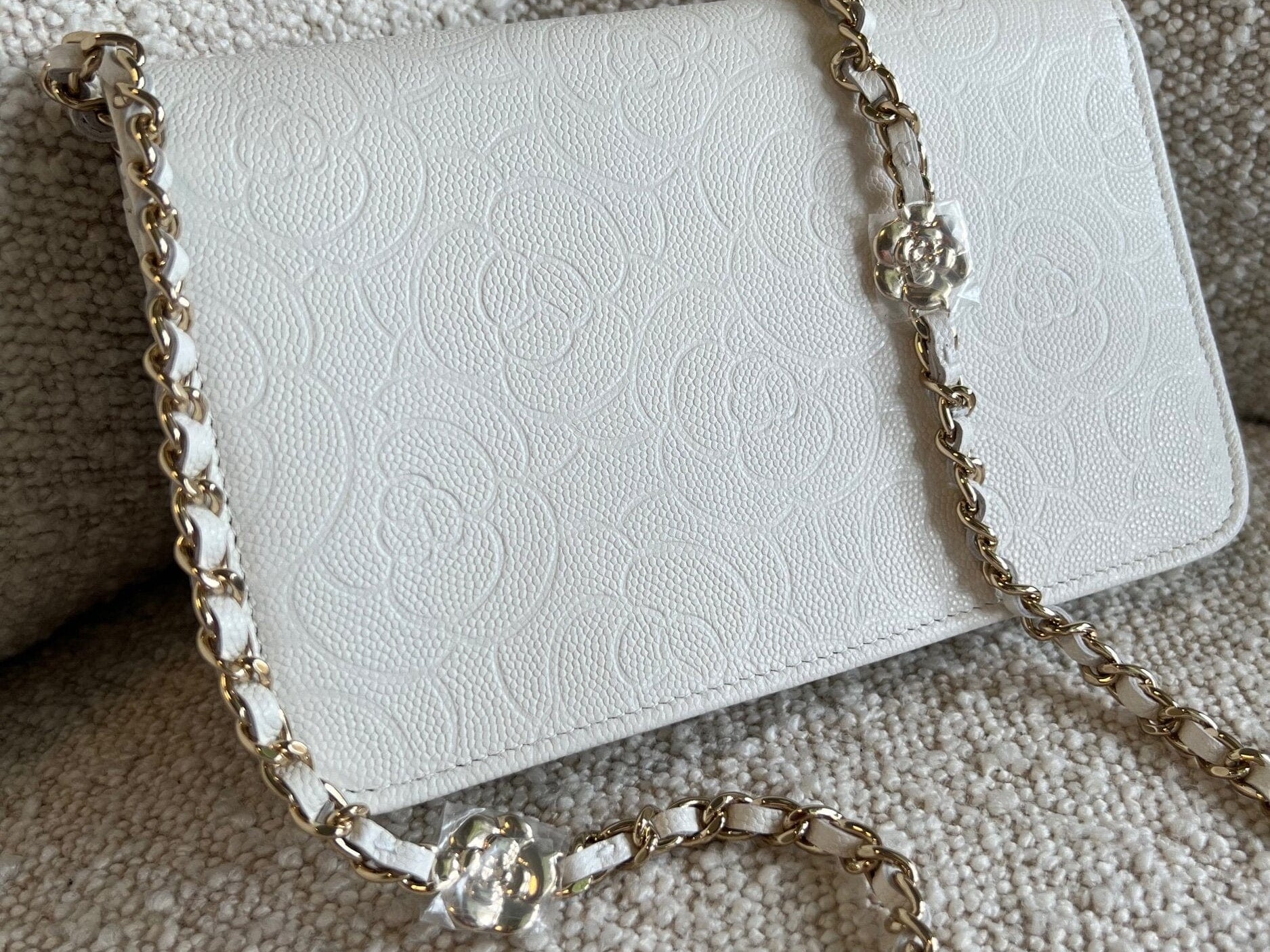 CHANEL Handbag Chanel White Caviar Quilted Camellia Wallet on Chain LGHW (WOC) -Knockoff
