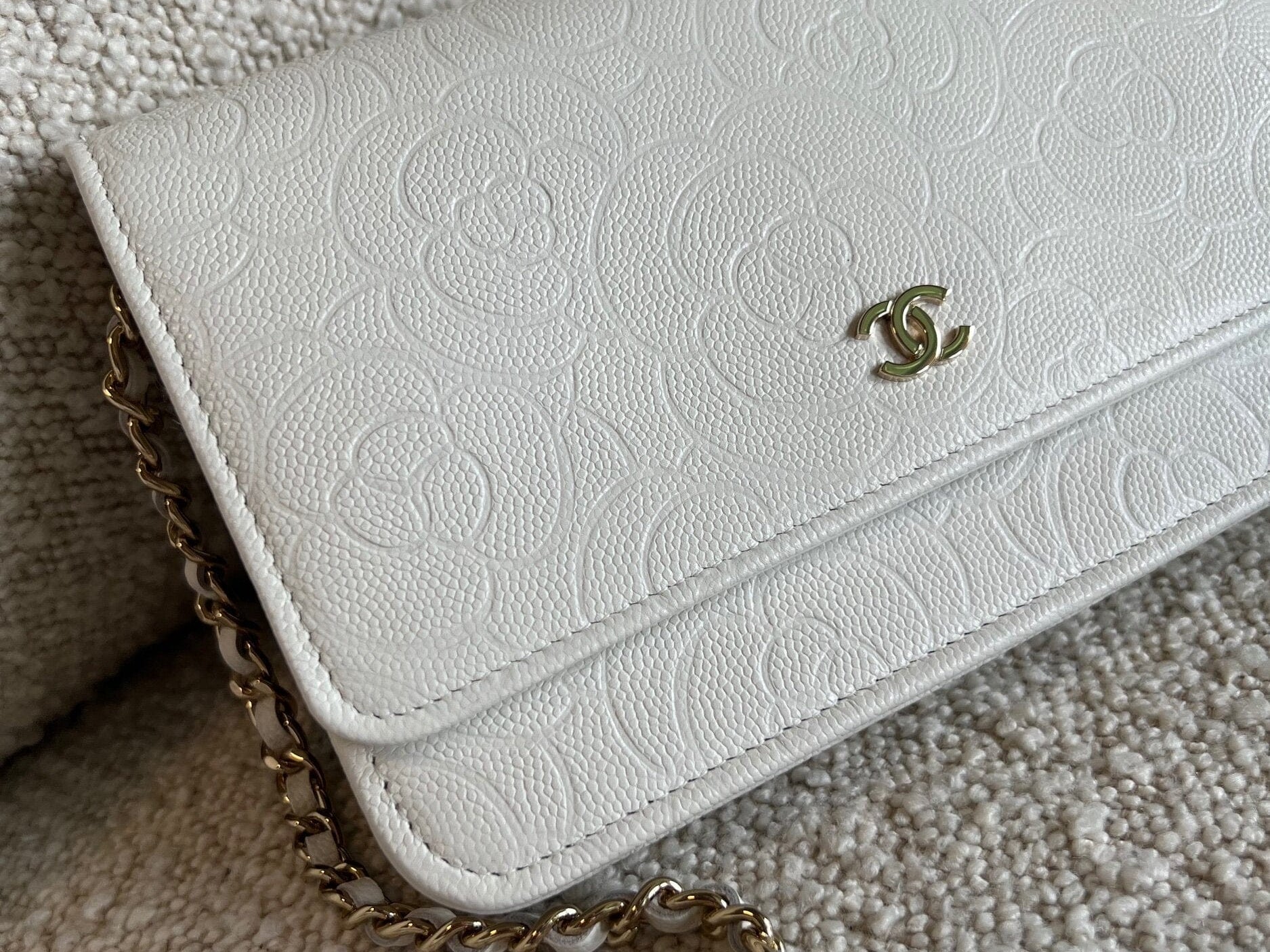 CHANEL Handbag Chanel White Caviar Quilted Camellia Wallet on Chain LGHW (WOC) -Knockoff
