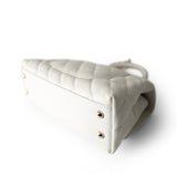 CHANEL Handbag Coco handle / White 21A White Caviar Quilted Coco Handle Small Light Gold Hardware -Knockoff
