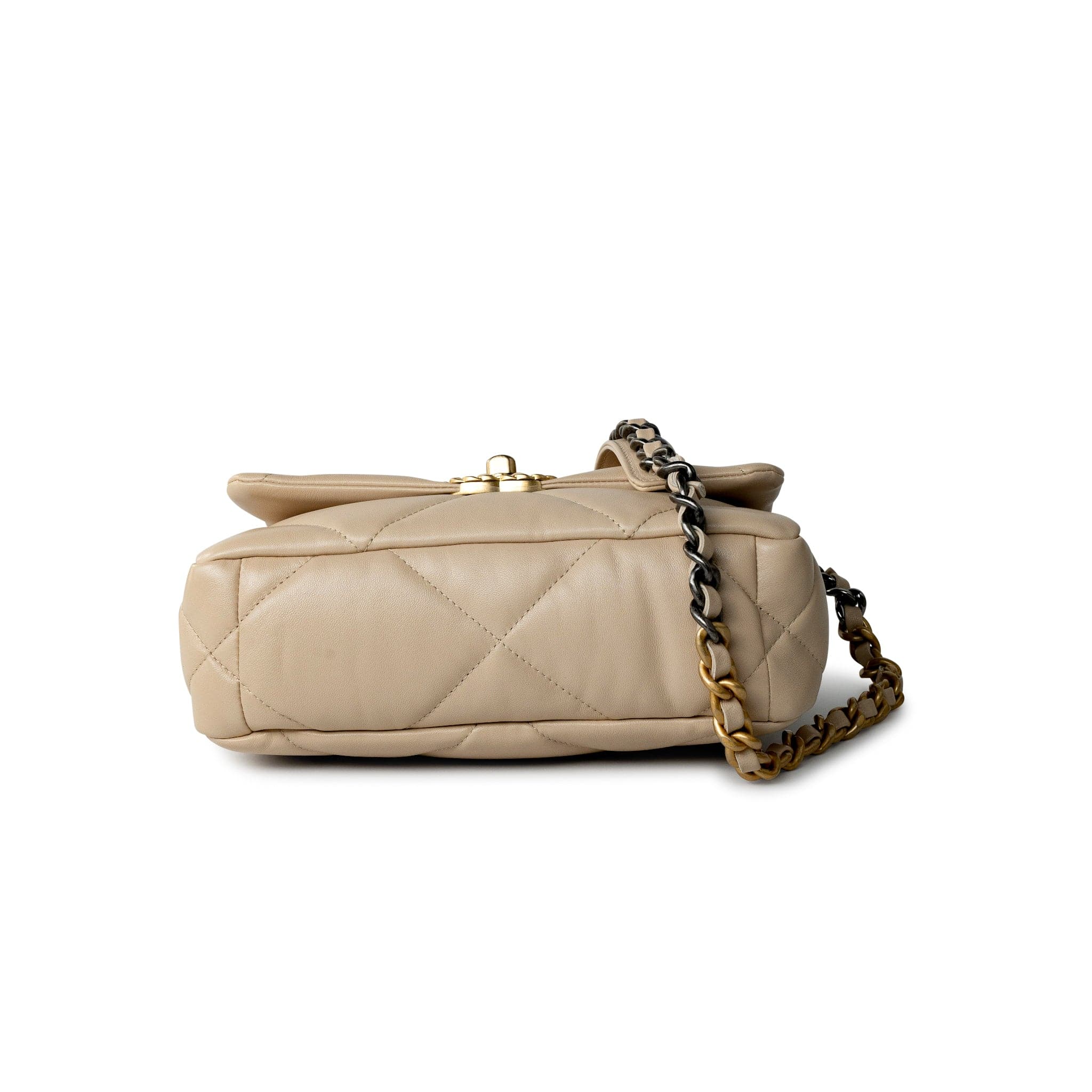 CHANEL Handbag Cream 21B Beige Lambskin Quilted 19 Flap Small Mixed Hardware -Knockoff
