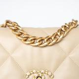 CHANEL Handbag Cream 22S Beige Lambskin Quilted Small 19 Flap Mixed Hardware -Knockoff
