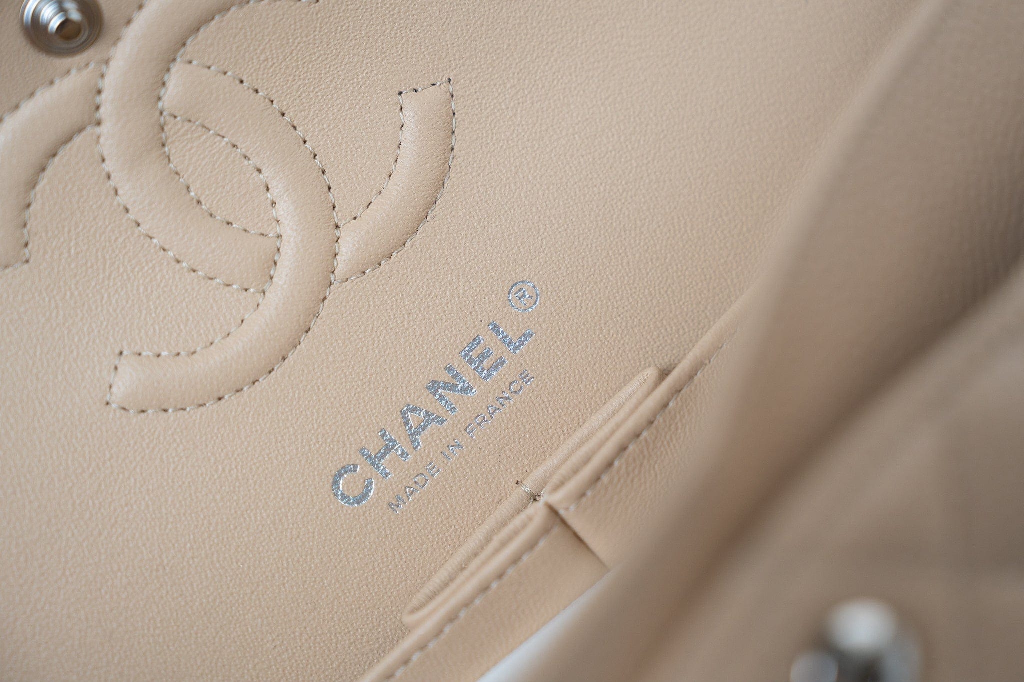 CHANEL Handbag Cream Beige Clair Caviar Quilted Classic Flap Small Silver Hardware -Knockoff
