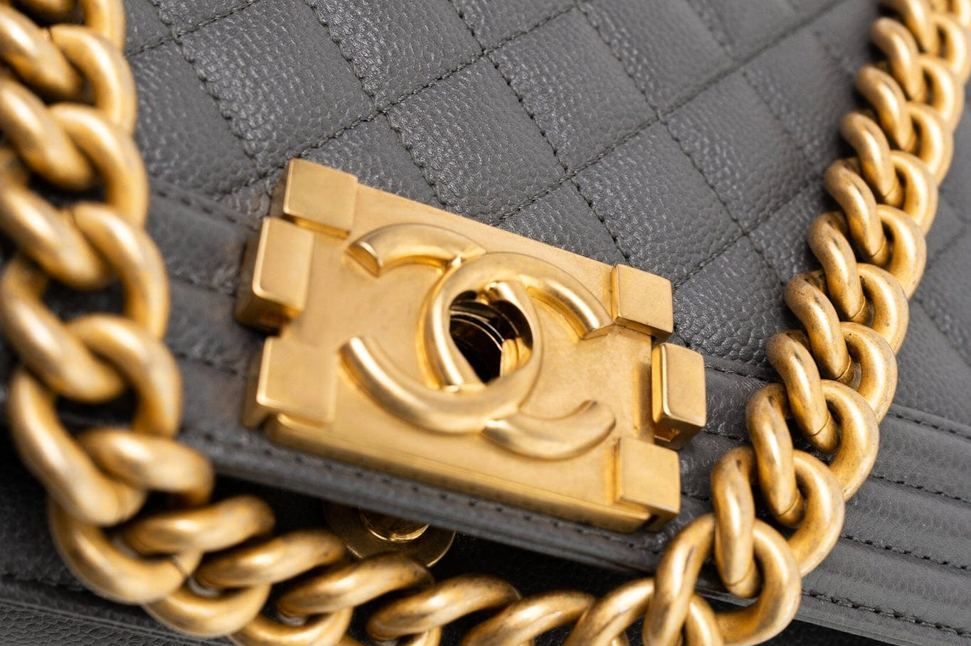 CHANEL Handbag Dark Grey Boy Bag Old Medium Caviar Quilted w/ Aged Gold Hardware -Knockoff
