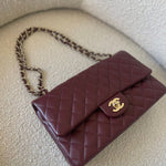 CHANEL Handbag Dark Red/Maroon Caviar Quilted Classic Flap Medium LGHW -Knockoff
