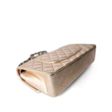 CHANEL Handbag Gold / Classic Flap Gold Metallic Lambskin Quilted Classic Flap Medium Gold / Black -Knockoff
