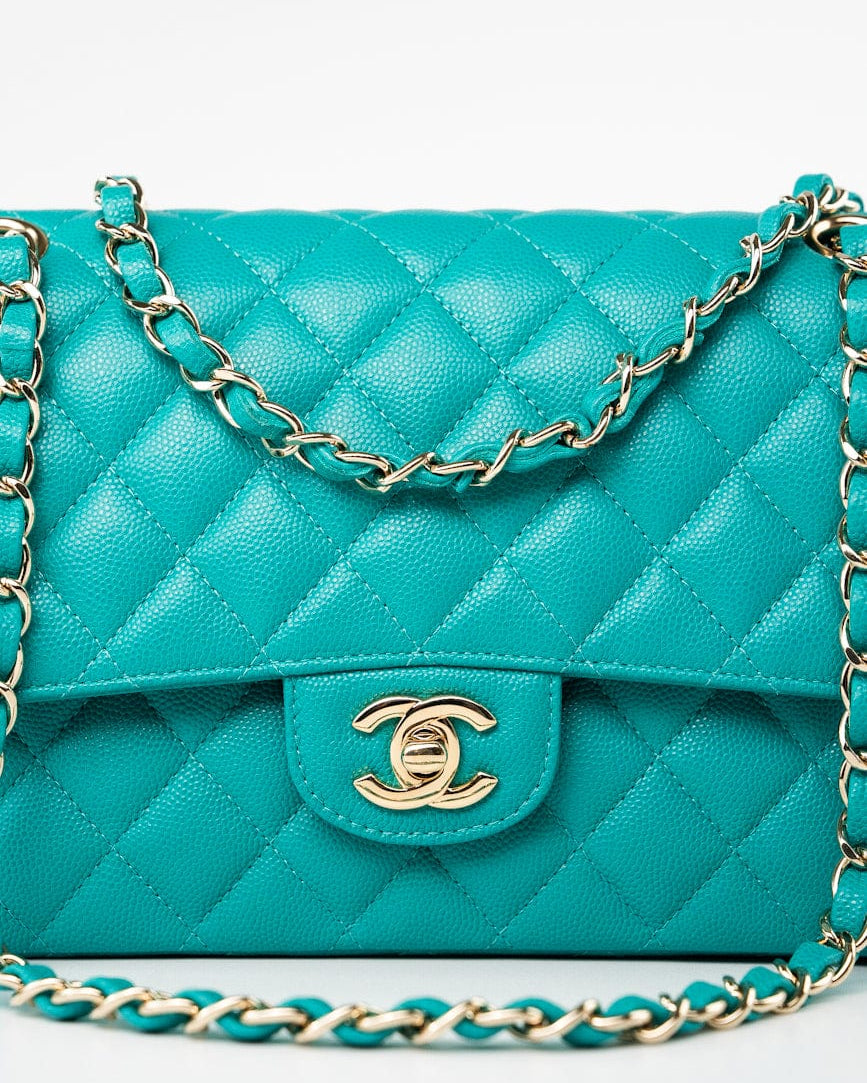 CHANEL Handbag Green 17C Turquoise Caviar Quilted Classic Flap Medium LGHW w/ Edge Stitching -Knockoff
