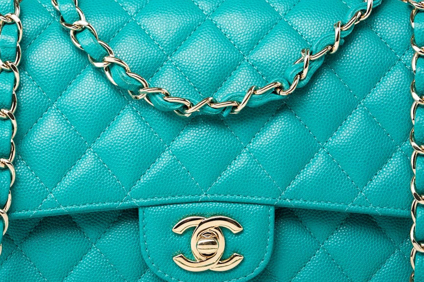 CHANEL Handbag Green 17C Turquoise Caviar Quilted Classic Flap Medium LGHW w/ Edge Stitching -Knockoff
