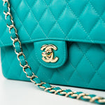 CHANEL Handbag Green 17C Turquoise Caviar Quilted Classic Flap Medium LGHW w/ Edge Stitching -Knockoff
