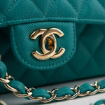 CHANEL Handbag Green 17C Turquoise Caviar Quilted Classic Flap Medium LGHW w/ Edge Stitching -Knockoff
