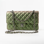 CHANEL Handbag Green 17S Green Iridescent Lambskin Quilted Classic Flap Medium RHW -Knockoff
