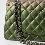 CHANEL Handbag Green 17S Green Iridescent Lambskin Quilted Classic Flap Medium RHW -Knockoff
