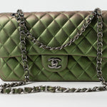 CHANEL Handbag Green 17S Green Iridescent Lambskin Quilted Classic Flap Medium RHW -Knockoff
