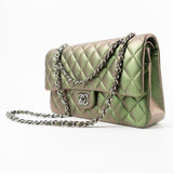 CHANEL Handbag Green 17S Green Iridescent Lambskin Quilted Classic Flap Medium RHW -Knockoff
