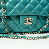 CHANEL Handbag Green 21S Iridescent Green Lambskin Quilted Classic Flap Medium LGHW -Knockoff
