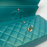 CHANEL Handbag Green 21S Iridescent Green Lambskin Quilted Classic Flap Medium LGHW -Knockoff
