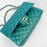 CHANEL Handbag Green 21S Iridescent Green Lambskin Quilted Classic Flap Medium LGHW -Knockoff
