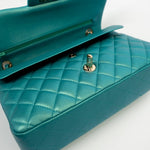 CHANEL Handbag Green 21S Iridescent Green Lambskin Quilted Classic Flap Medium LGHW -Knockoff
