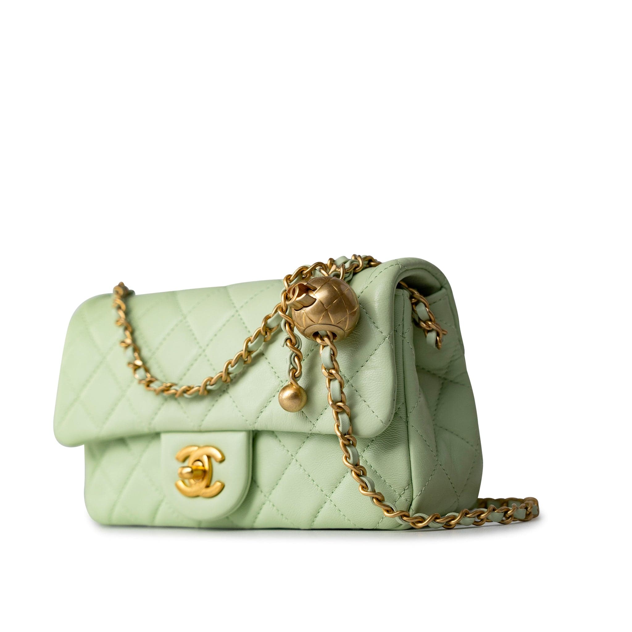 CHANEL Handbag Green 22C Light Green Lambskin Quilted Pearl Crush Mini Rectangular Flap Aged Gold Hardware -Knockoff
