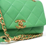 CHANEL Handbag Green Mini Green Lambskin Quilted Entwined Single Flap Antique Gold Hardware -Knockoff
