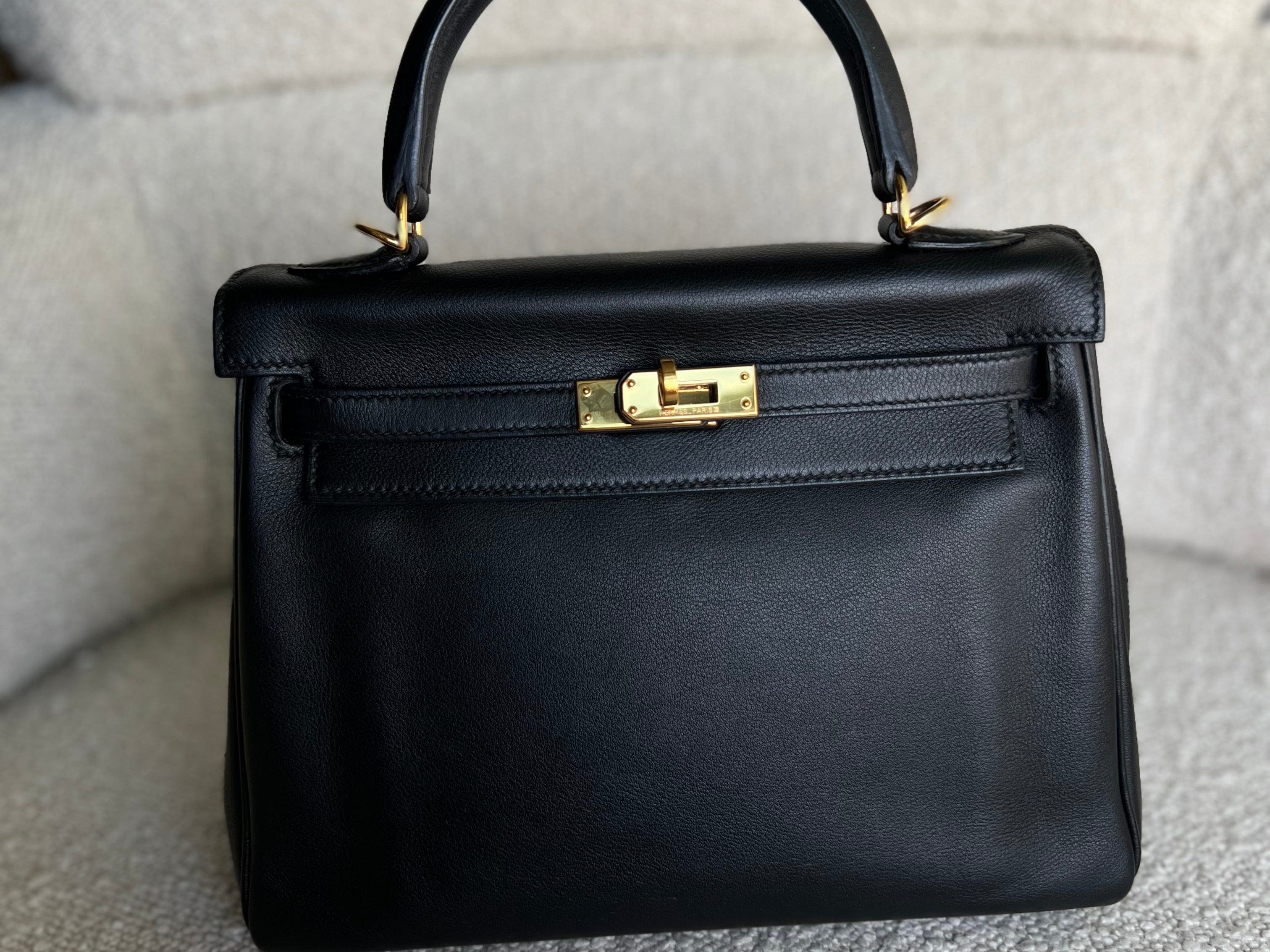 CHANEL Handbag Hermes Kelly 25 Black GHW -Knockoff
