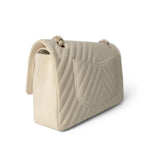 CHANEL Handbag Ivory / Classic flap 18C Ivory Chevron Lambskin Medium Classic Flap Light Gold Hardware -Knockoff
