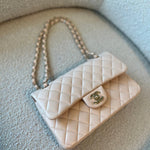 CHANEL Handbag Light Beige Lambskin Quilted Classic Double Flap Small Light Gold Hardware -Knockoff
