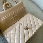 CHANEL Handbag Light Beige Lambskin Quilted Classic Double Flap Small Light Gold Hardware -Knockoff
