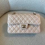 CHANEL Handbag Light Beige Lambskin Quilted Classic Double Flap Small Light Gold Hardware -Knockoff
