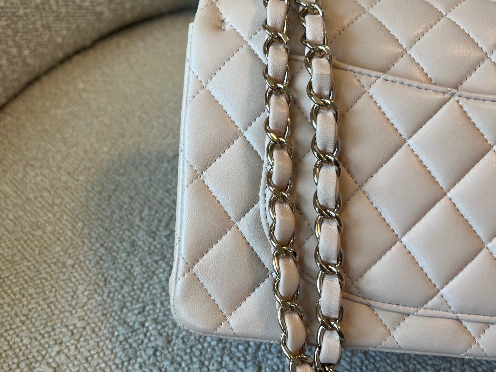 CHANEL Handbag Light Beige Lambskin Quilted Classic Double Flap Small Light Gold Hardware -Knockoff
