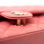 CHANEL Handbag Pink 18S Pink Caviar Medium Quilted Classic Double Flap Light Gold Hardware -Knockoff
