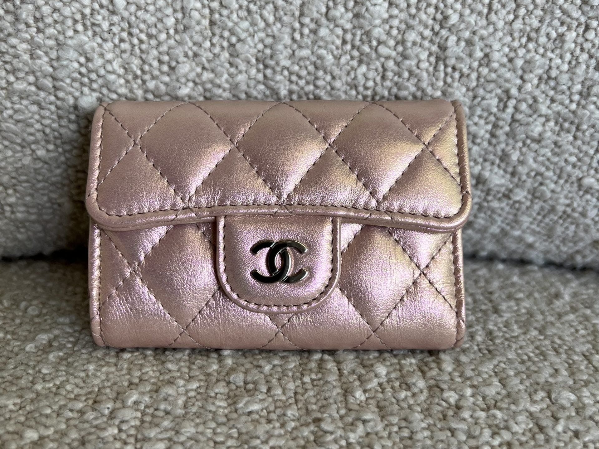 CHANEL Handbag Pink 21K Pink Iridescent Key Holder Wallet SHW -Knockoff
