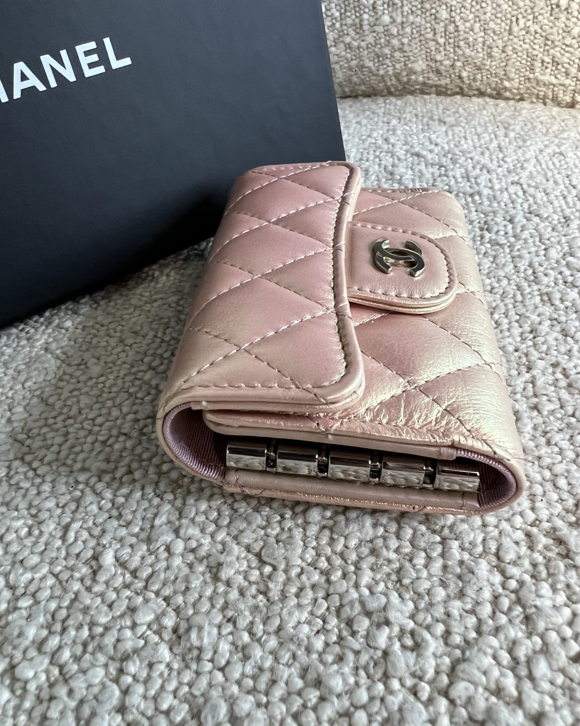 CHANEL Handbag Pink 21K Pink Iridescent Key Holder Wallet SHW -Knockoff
