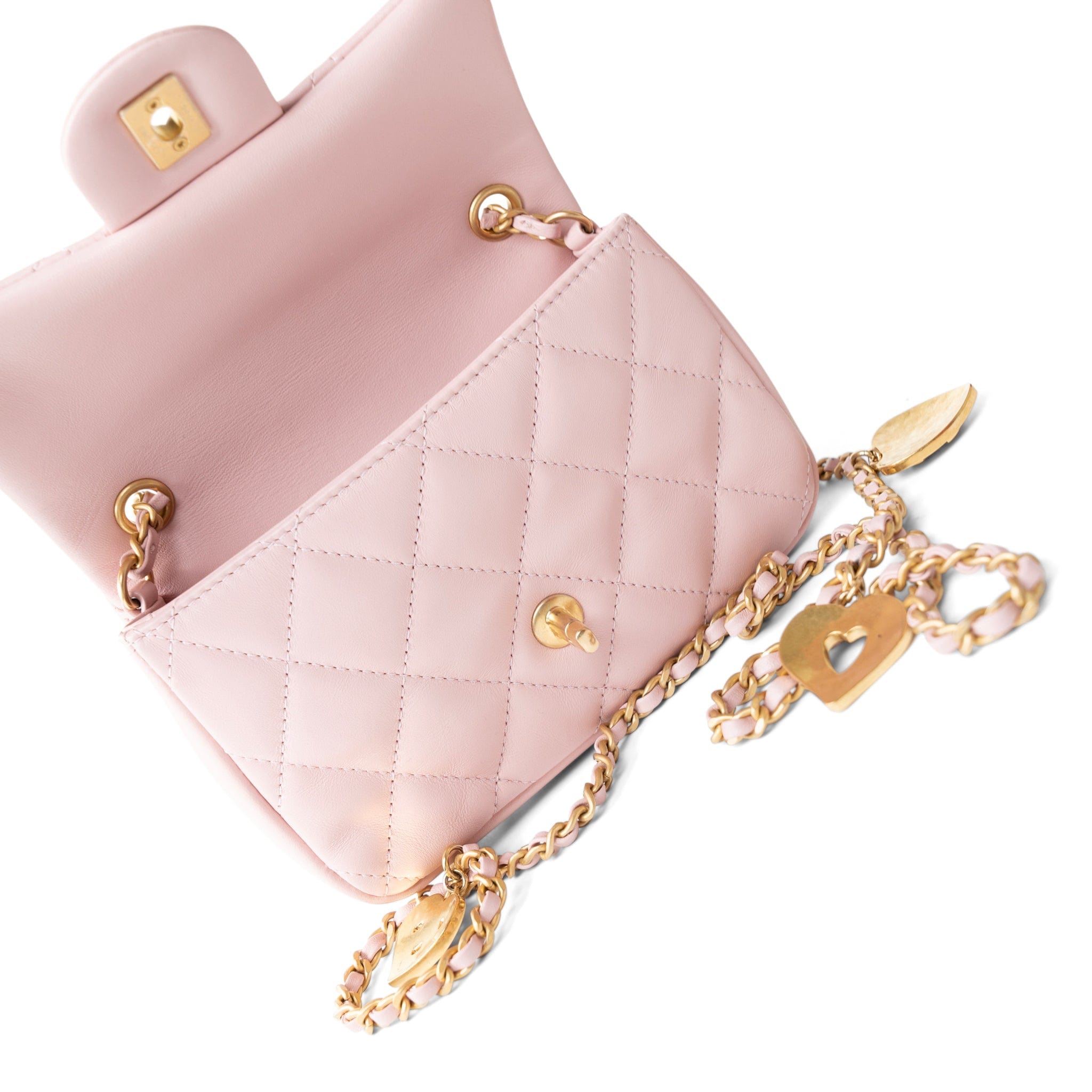 CHANEL Handbag Pink 22B Light Pink Lambskin Quilted Mini Heart Charms Flap Antique Gold Hardware -Knockoff
