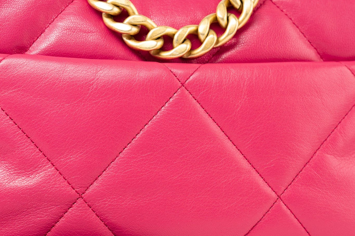 CHANEL Handbag Pink Pink Goatskin Quilted 19 Flap Small Mixed Hardware -Knockoff
