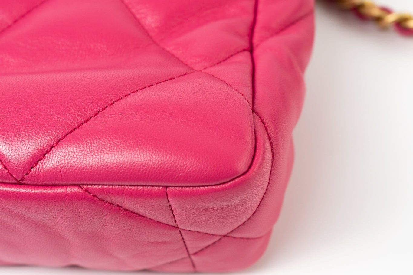 CHANEL Handbag Pink Pink Goatskin Quilted 19 Flap Small Mixed Hardware -Knockoff
