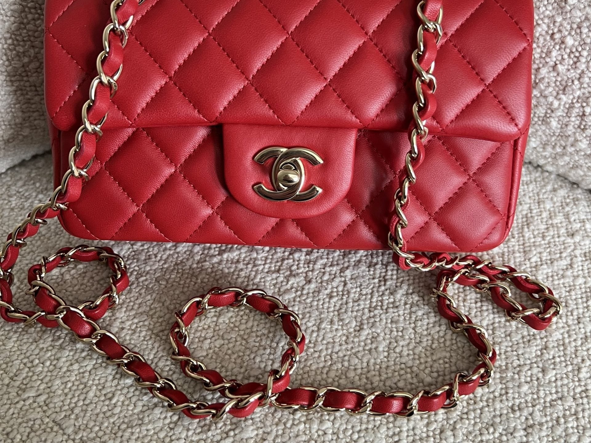 CHANEL Handbag Red Mini Rectangular Lambskin Quilted LGHW -Knockoff
