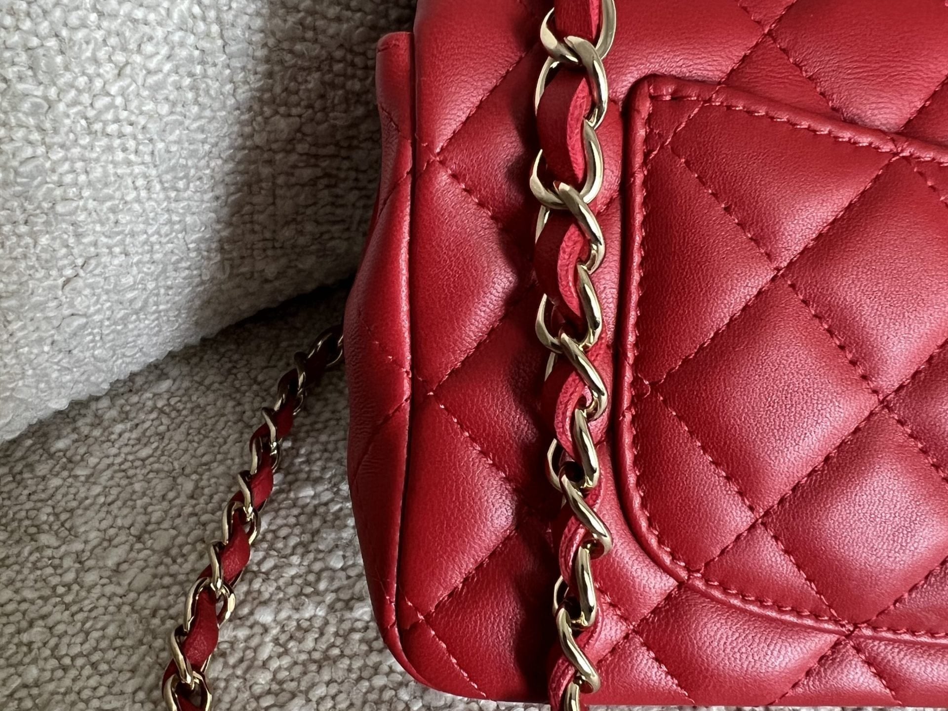 CHANEL Handbag Red Mini Rectangular Lambskin Quilted LGHW -Knockoff
