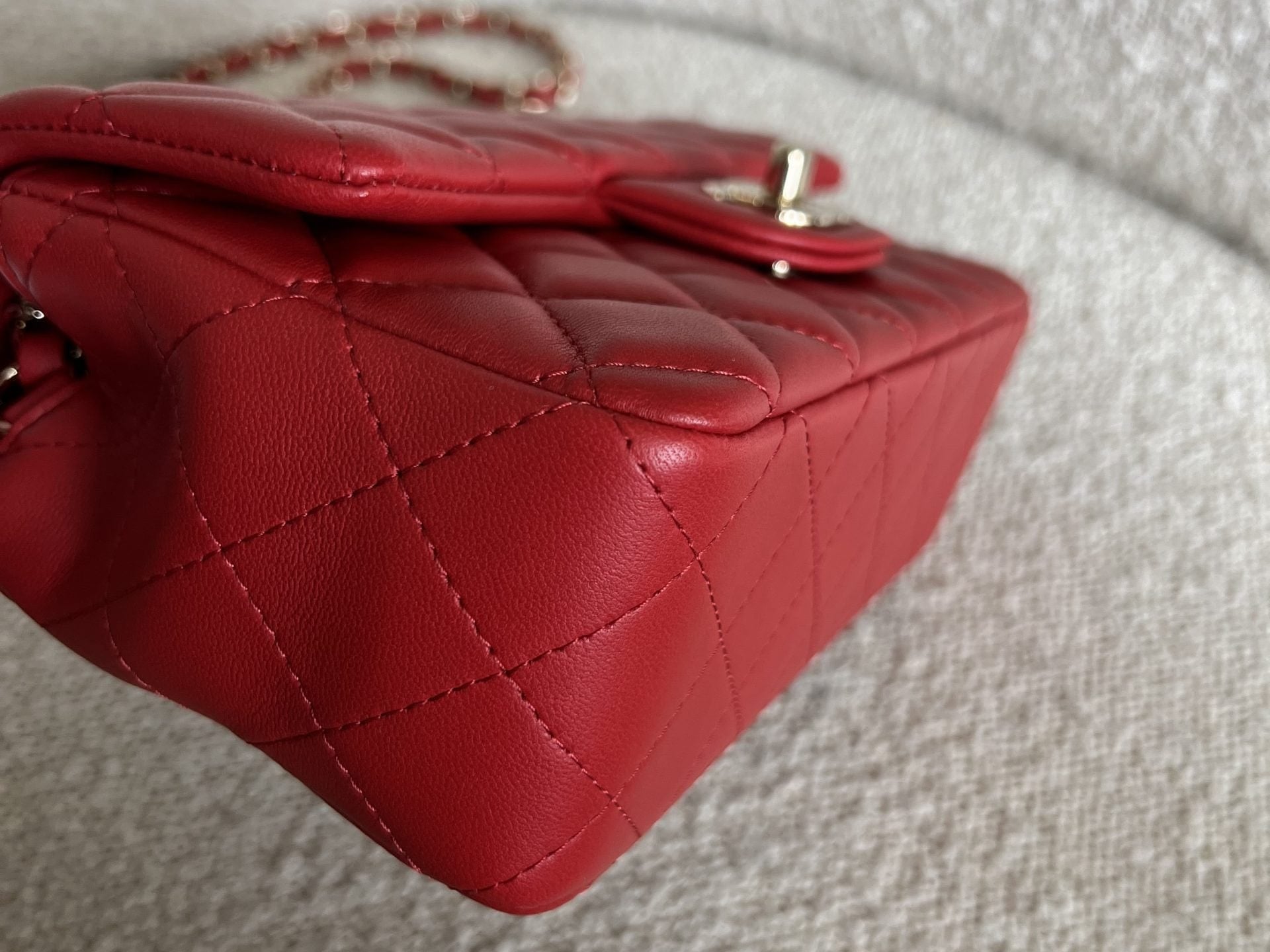 CHANEL Handbag Red Mini Rectangular Lambskin Quilted LGHW -Knockoff
