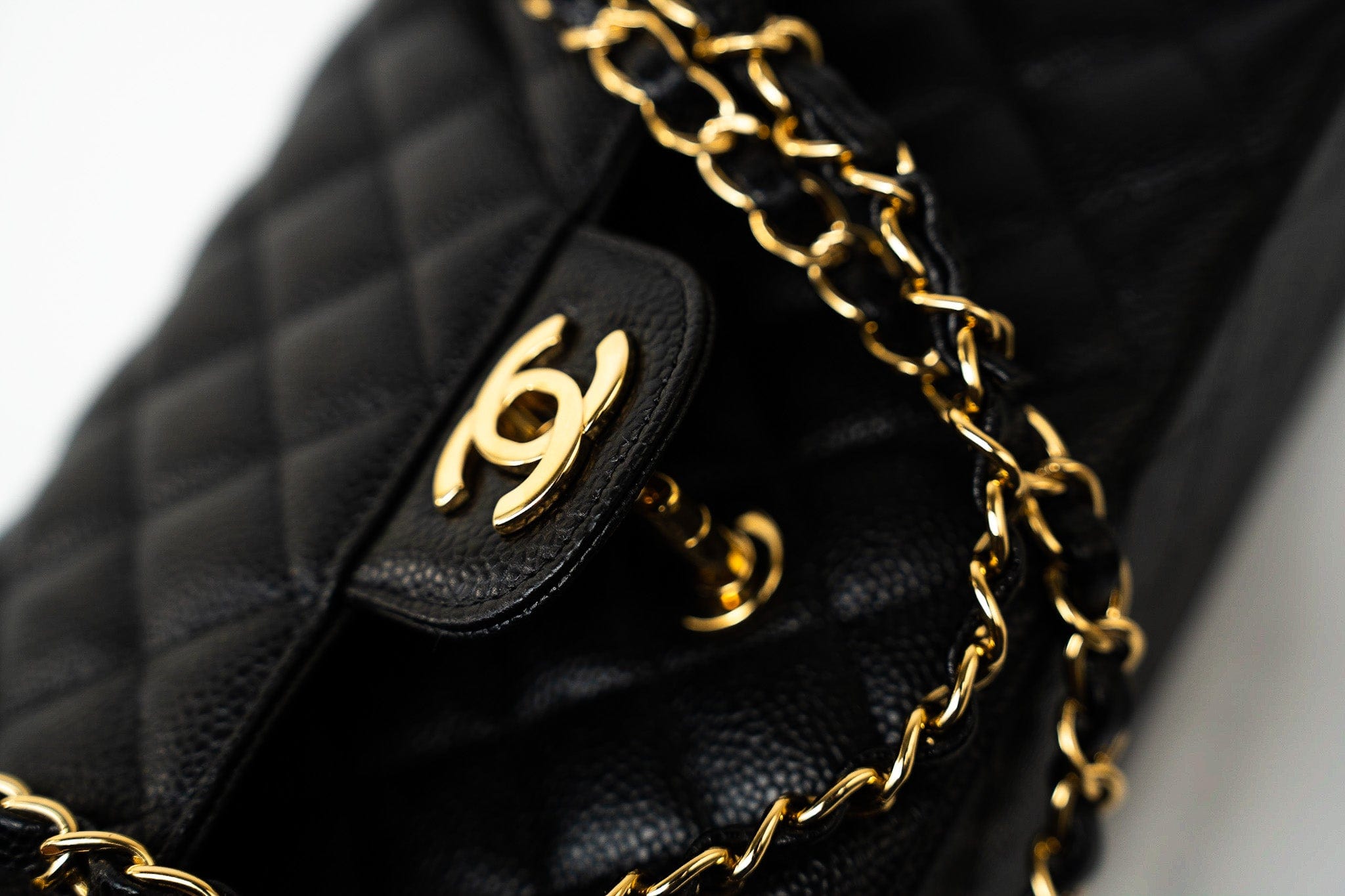 CHANEL Handbag (Rev) Medium Black Caviar Quilted Classic Flap Gold Hardware -Knockoff
