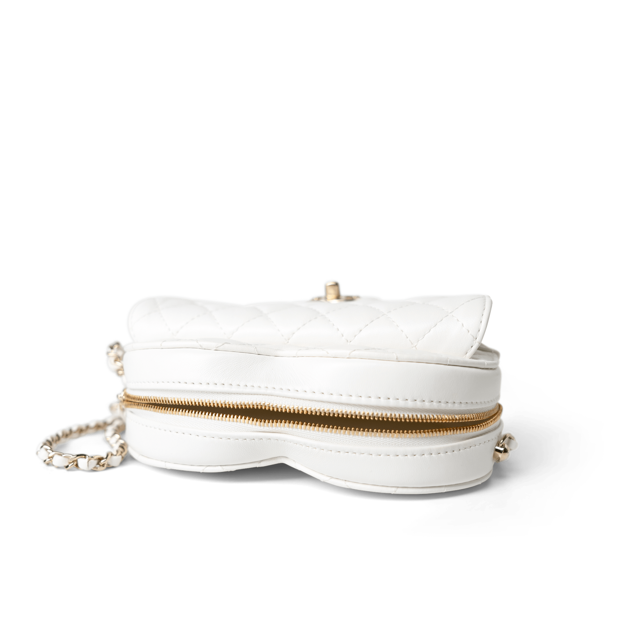 CHANEL Handbag Seasonal Bag / White 22S White Lambskin Quilted Large Heart Bag Light Gold Hardware -Knockoff
